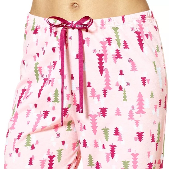 Hue Women's Cozy Tossed Trees Printed Pajama Pants NWT - Picture 2 of 4